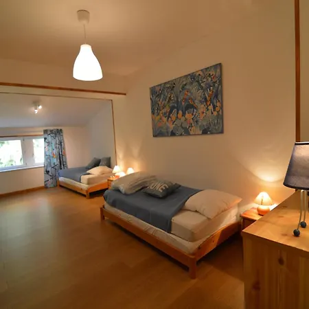 In Near Montaigle Castle Vakantiehuis