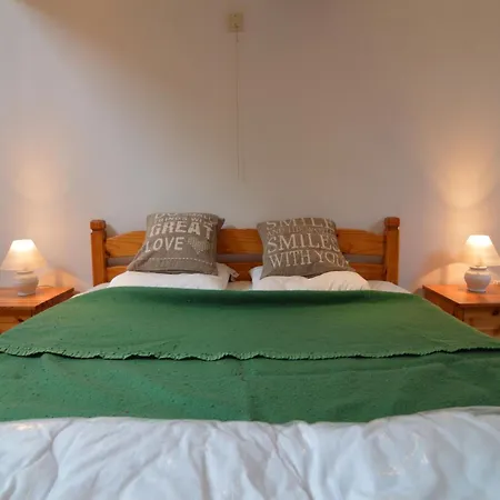 Vakantiehuis In Near Montaigle Castle *