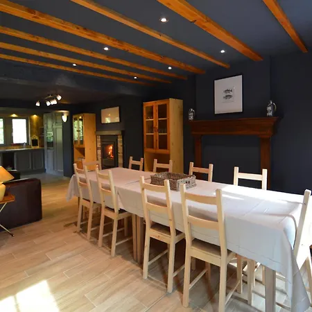 Vakantiehuis In Near Montaigle Castle