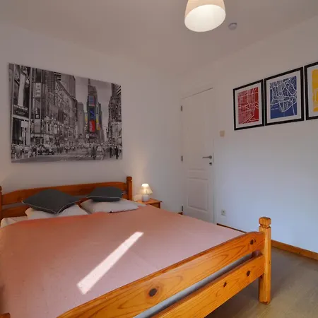 Vakantiehuis In Near Montaigle Castle Falaën